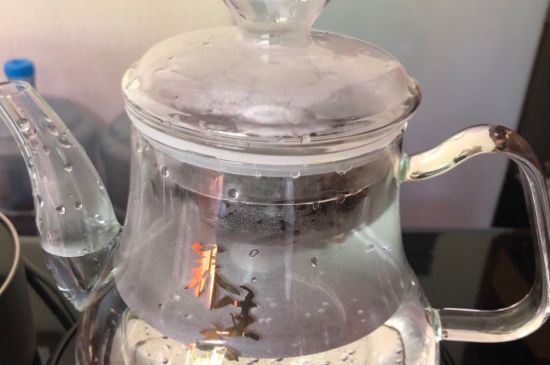 蒸茶和煮茶的區(qū)別，蒸茶和煮茶哪個好