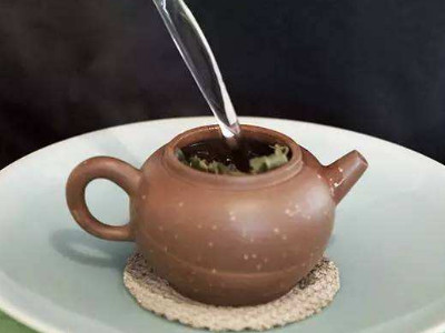 鐵觀音的泡法，水溫100°C最佳第一泡不能喝