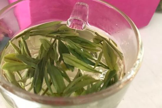 正常下一斤茶葉能喝多久，一個人一般一個月喝多少茶葉