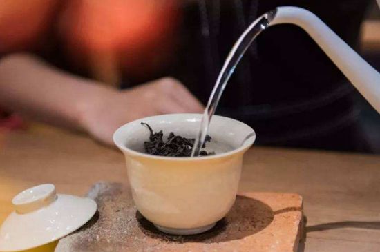 牛欄坑肉桂需不需要洗茶，武夷巖茶肉桂需要洗茶嗎？