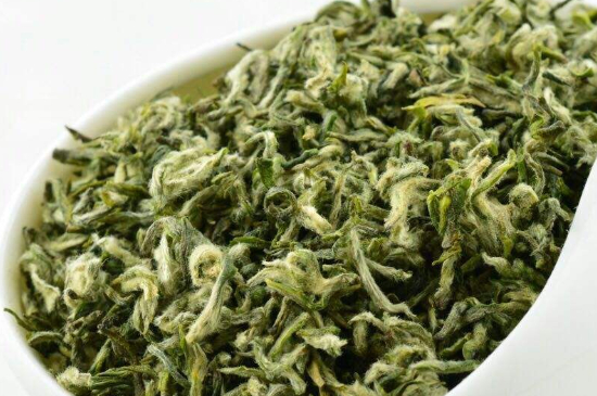 真假碧螺春泡水后區(qū)別，蘇州洞庭碧螺春怎樣鑒別好壞？