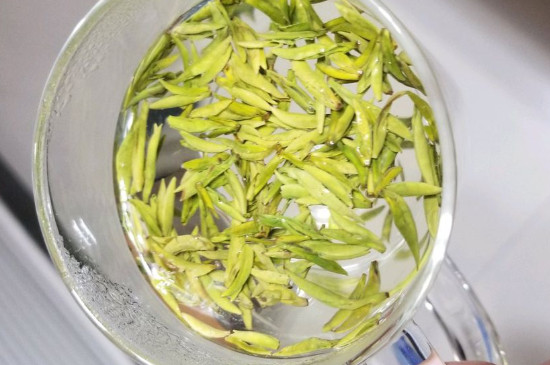 茶葉過期5年了但沒開封，茶葉放久了能喝嗎