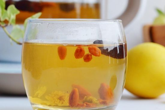 菊花茶的最佳搭配有哪幾樣，菊花茶和什么搭配喝效果好？