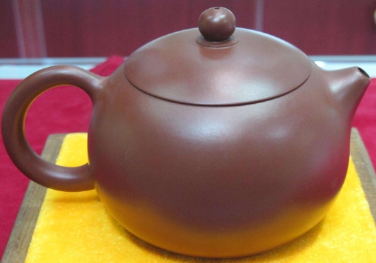 宜興紫砂壺四大經(jīng)典壺型叫什么，傳統(tǒng)紫砂四大名壺介紹