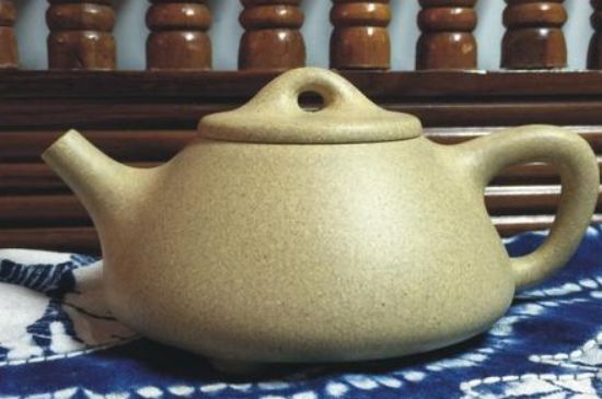 本山綠泥怎么分辨真假，真正的本山綠泥紫砂壺怎么鑒別？
