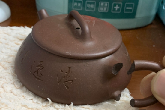 新買的紫砂壺為什么會裂，真的紫砂壺是不是很容易開裂？