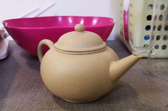 手工紫砂壺和模具壺有什么區(qū)別，快速鑒別手工壺模具壺