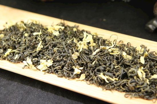 炒花飄雪是什么茶，花茶炒花是什么意思