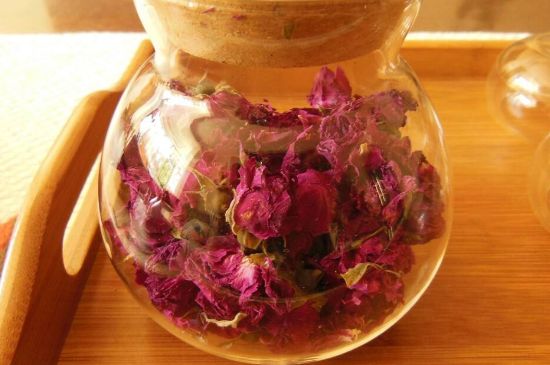 好玫瑰花茶多少錢一斤啊，玫瑰花茶價(jià)格多少錢合理？