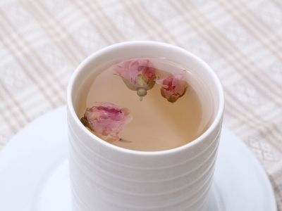 干玫瑰花泡前需要洗嗎，泡玫瑰花需要洗一下嗎？