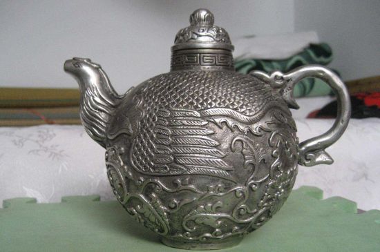 銀壺泡茶后為什么會(huì)變黑，銀壺內(nèi)膽發(fā)黑怎么辦