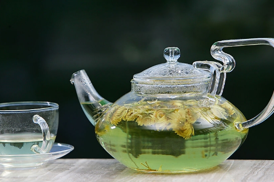 菊花茶天天喝行嗎，每天喝菊花泡茶喝好嗎？