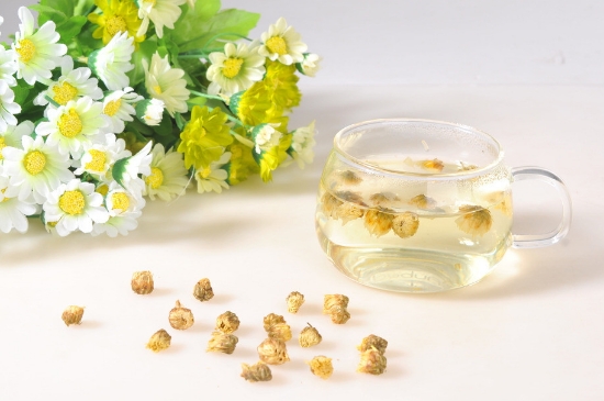 喝菊花茶有什么效果，女人長(zhǎng)期喝菊花茶好嗎？