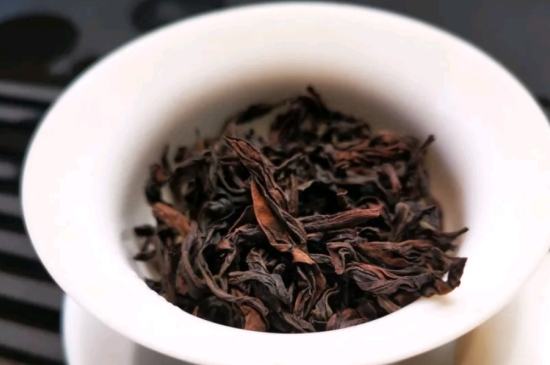 長期喝巖茶會上火嗎？巖茶這樣喝了容易上火！