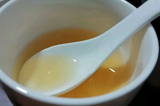 女人喝紅茶好還是喝普洱茶好，普洱茶和紅茶哪個適合女人喝