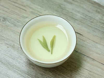 竹葉青茶怎么樣，檔次較高味道略苦價(jià)格比較貴