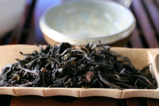 長期喝巖茶會上火嗎？巖茶這樣喝了容易上火！