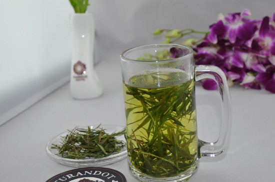 竹葉青茶泡不立起來怎么回事，竹葉青茶怎么泡立起來