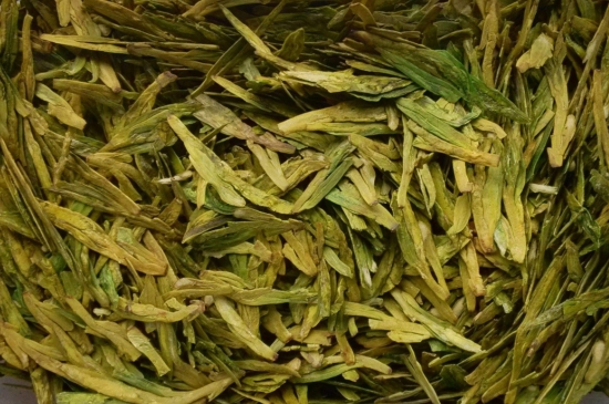 西湖龍井茶毫和發(fā)霉區(qū)別圖片，長霉的龍井茶葉會是什么樣？