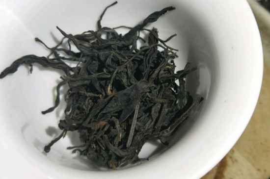 正山小種適合女人喝嗎，女人經(jīng)常喝正山小種茶好嗎