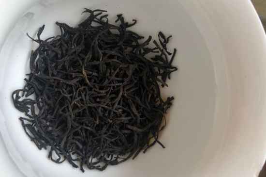 正山小種第一泡要倒掉嗎，正山小種能沖幾泡