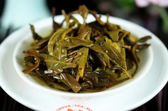 茯磚茶與普洱茶哪個(gè)好，茯茶和普洱茶口味區(qū)別