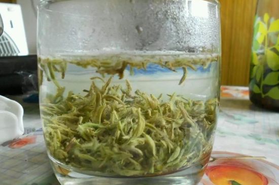 碧螺春為什么泡水渾濁，碧螺春茶葉泡水感覺很臟是混濁的