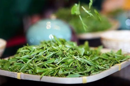 單樅茶什么季節(jié)最好喝，鳳凰單叢茶春茶好還是秋茶好？