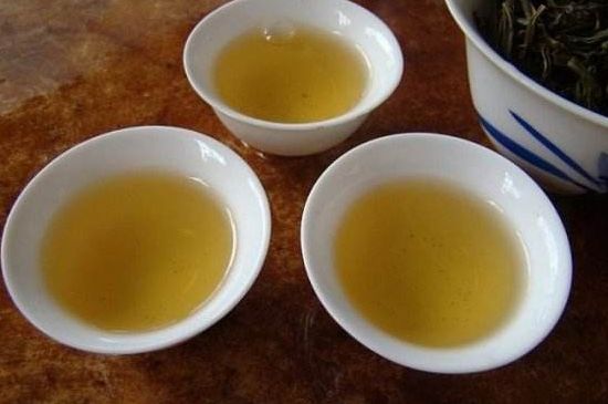 鴨屎香特點(diǎn)介紹，鳳凰單叢茶鴨屎香的口感和來(lái)歷