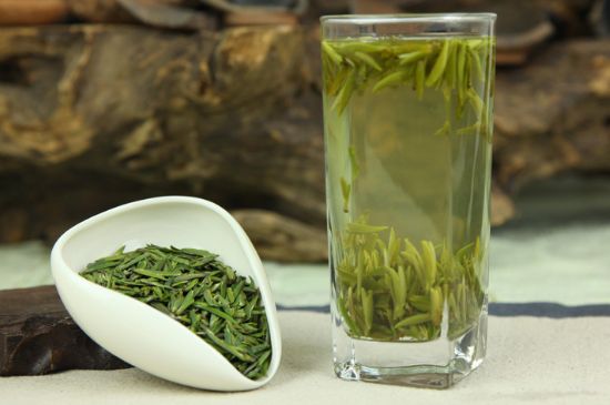 竹葉青和雀舌哪個(gè)貴，竹葉青茶貴嗎？