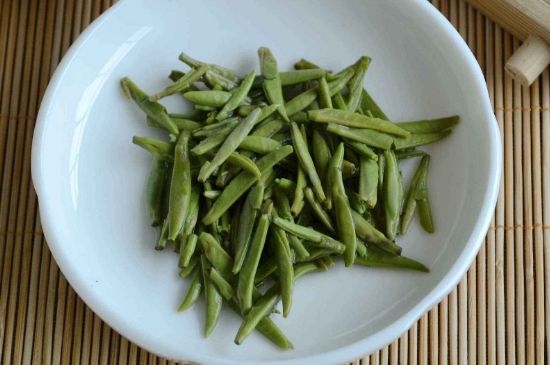 雀舌和竹葉青的區(qū)別，雀舌對比竹葉青圖片