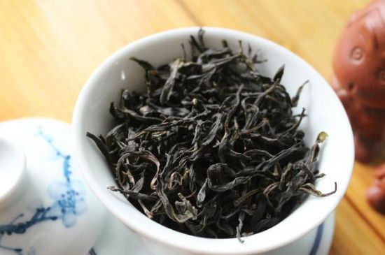 鋸朵仔跟鴨屎香哪個貴，鋸朵子和鴨屎香哪個好喝？