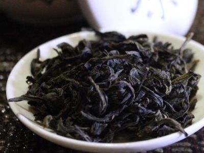 大紅袍好還是白茶好，福鼎白茶和大紅袍哪個貴？