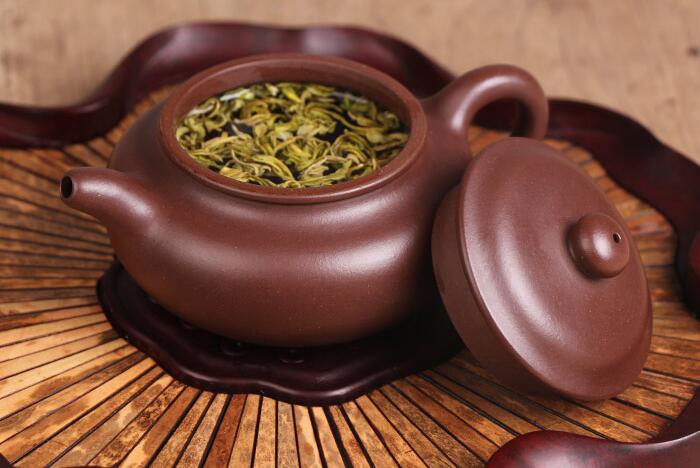 紫砂壺如何開壺，正確的<a href=http://www.hnlxdf.com/chaju/zisha/ target=_blank class=infotextkey>紫砂壺開壺</a>方法