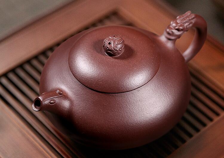 如何鑒別紫砂壺好壞，廉價(jià)的紫砂壺用了會(huì)有什么傷害